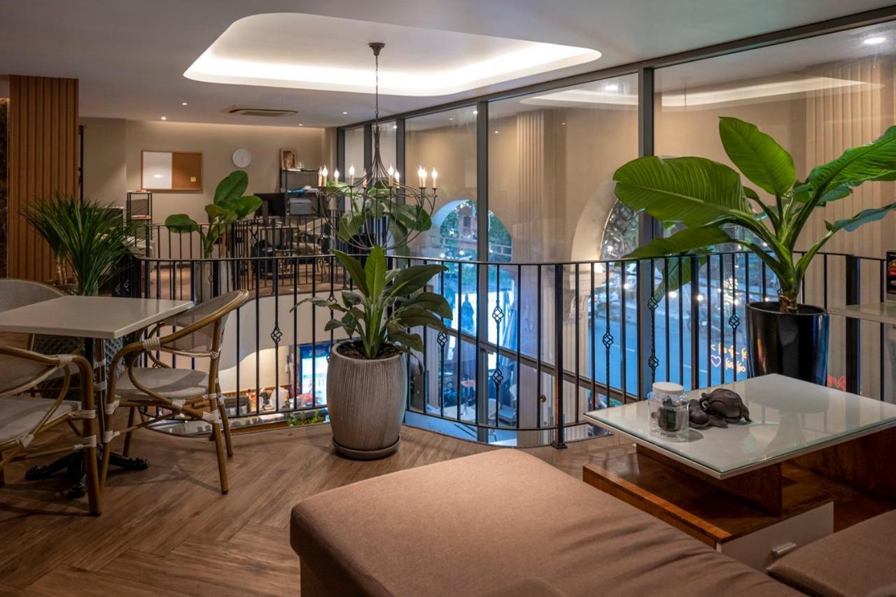 Thao Trang Laluxe Hotel Phu My Hung Ho-Chi-Minh-Stadt Exterior foto